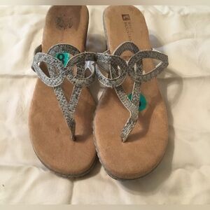 White Mountain Tan and Gray snakeskin embossed leather sandals